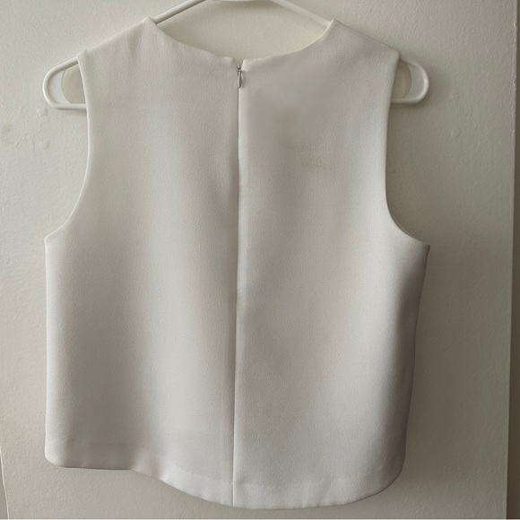 Club Monaco Sleeveless Crop - Picture 2 of 2